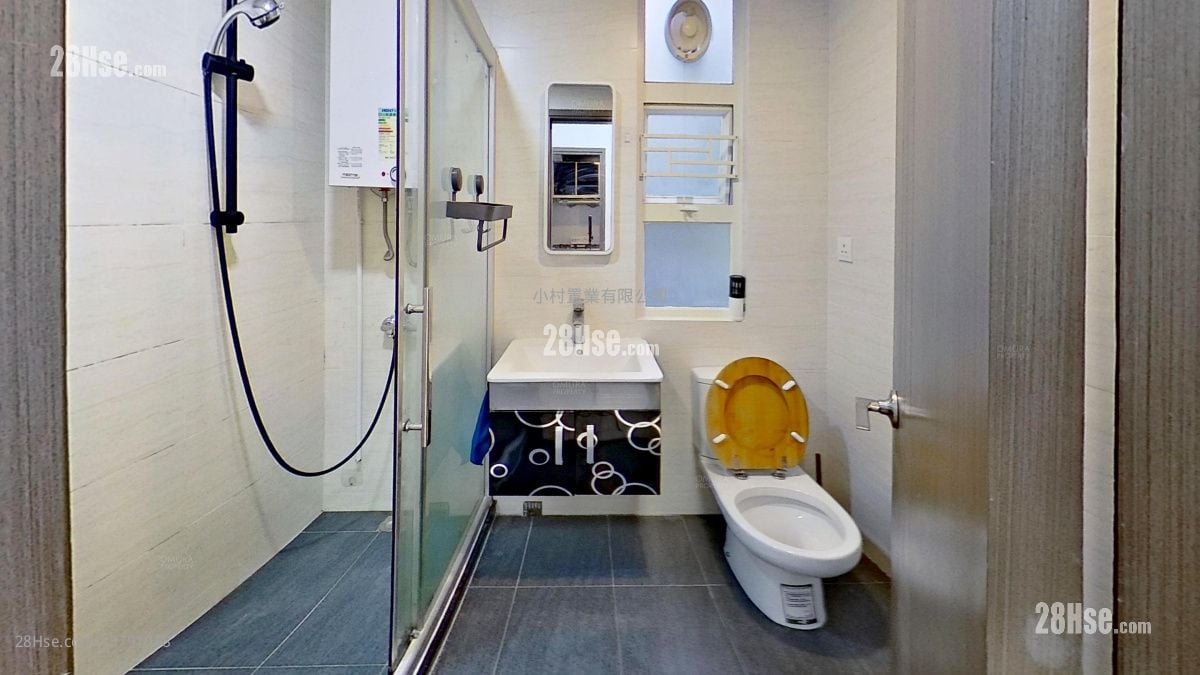 bathroom: Kwun Tong Mansion Rental 2 Bedrooms , 1 Bathroom 445 ft²