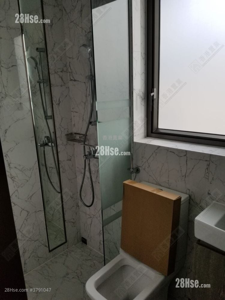 AVA228 售盘 1 房 , 1 浴室 249 平方尺