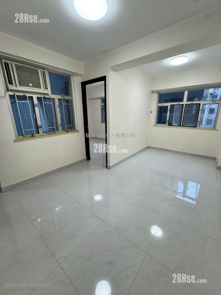 King's Mansion Rental 2 Bedrooms , 1 Bathroom 438 ft²