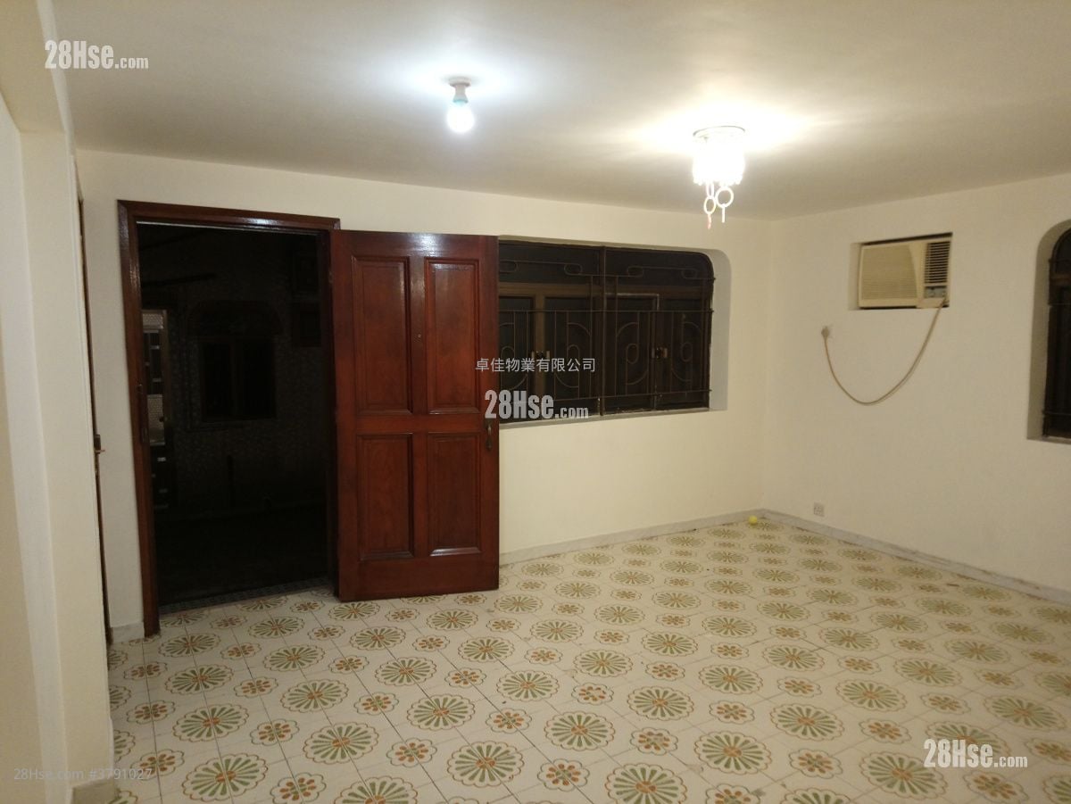 村屋 租盘 2 房 , 1 浴室