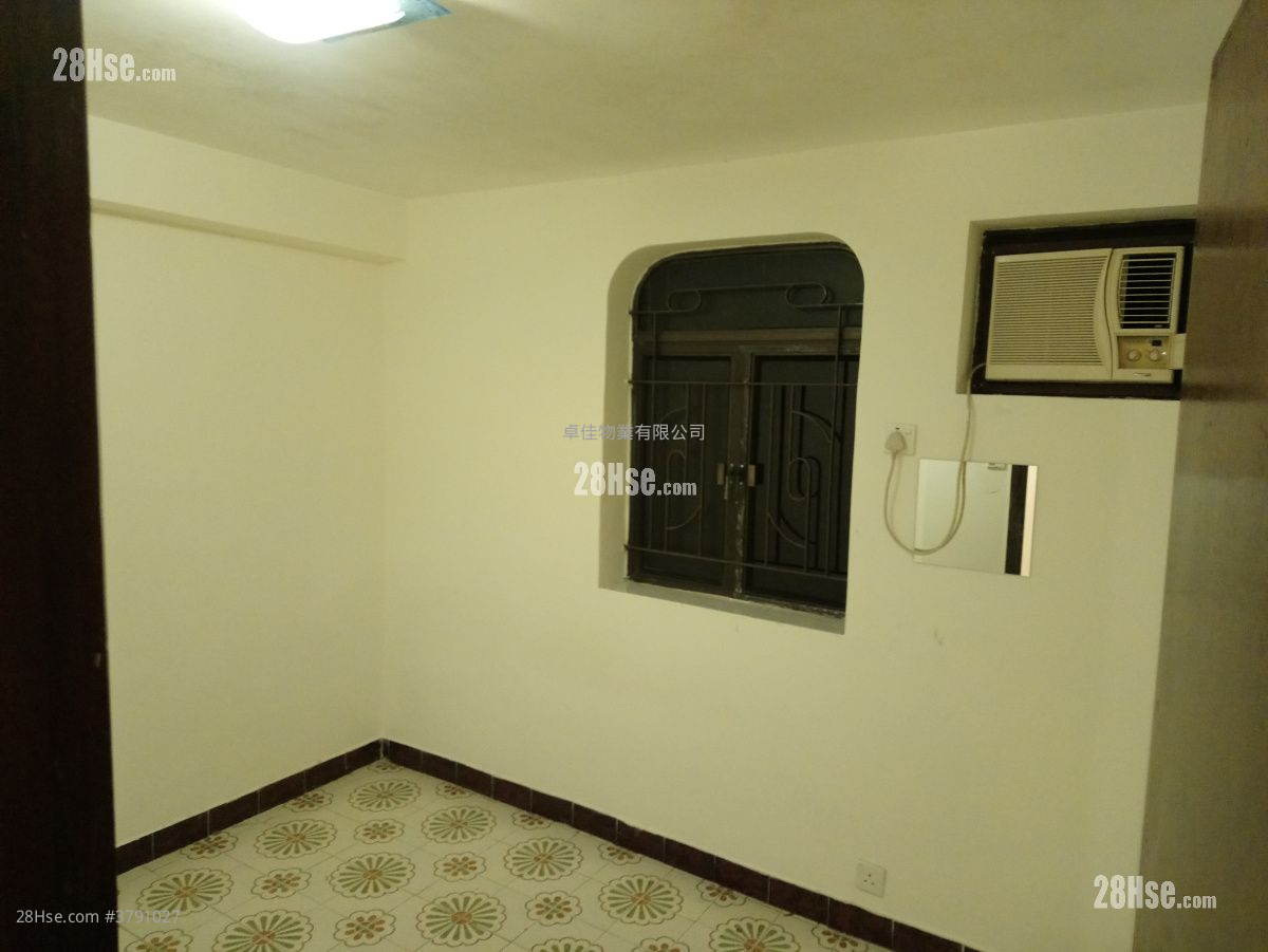 村屋 租盘 2 房 , 1 浴室