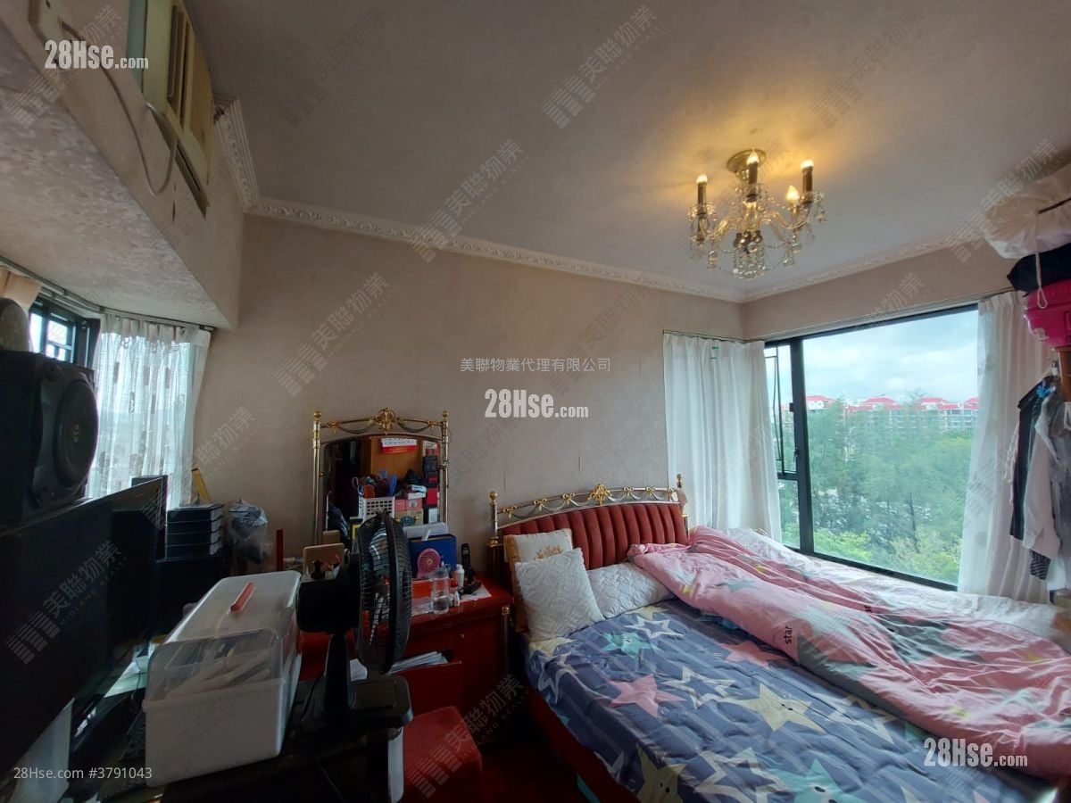 睡房 1: 艺典居 售盘 3 房 , 2 浴室 699 平方尺