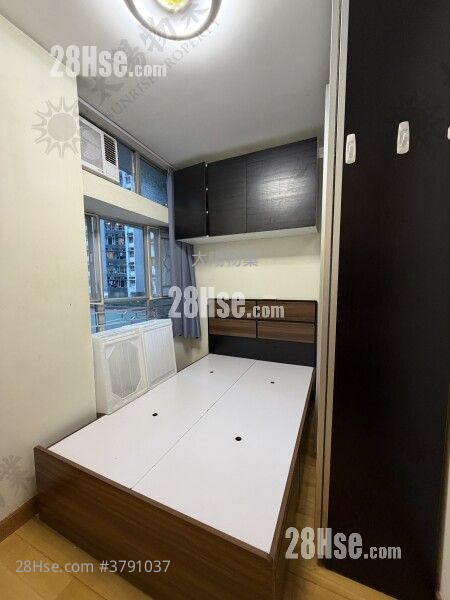 Whampoa Garden Sell 2 Bedrooms 389 ft²