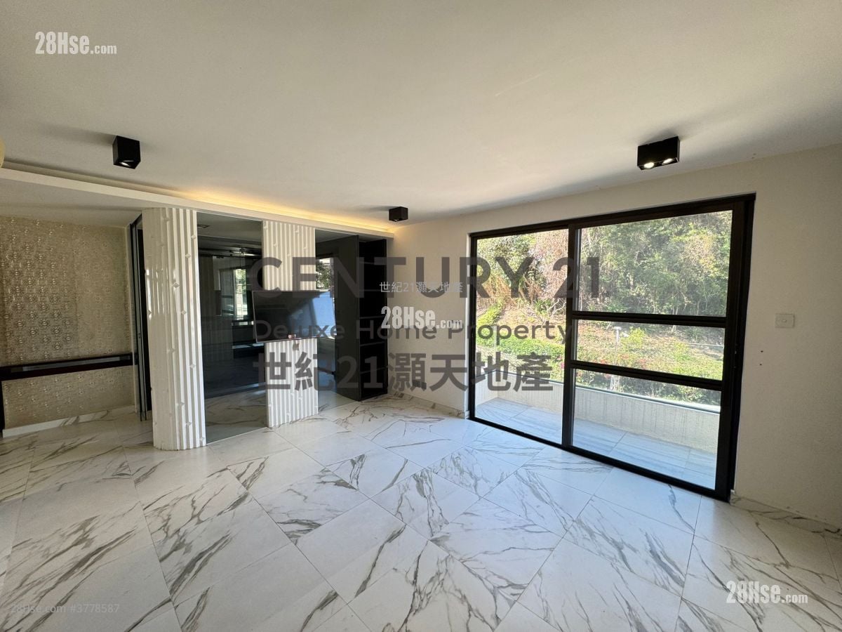 伟东 雍宜山庄 售盘 5+ 房 , 3 浴室 2,000 平方尺