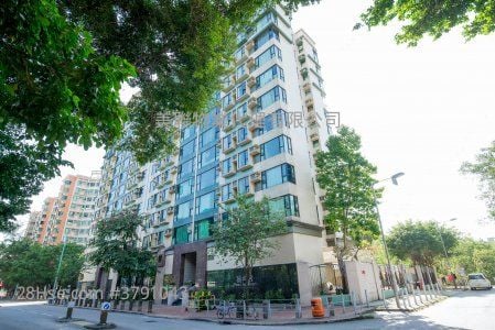 大厦外观: 艺典居 售盘 3 房 , 2 浴室 699 平方尺