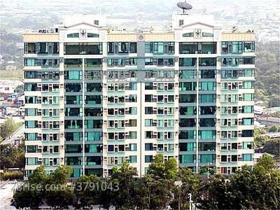 大厦外观: 艺典居 售盘 3 房 , 2 浴室 699 平方尺