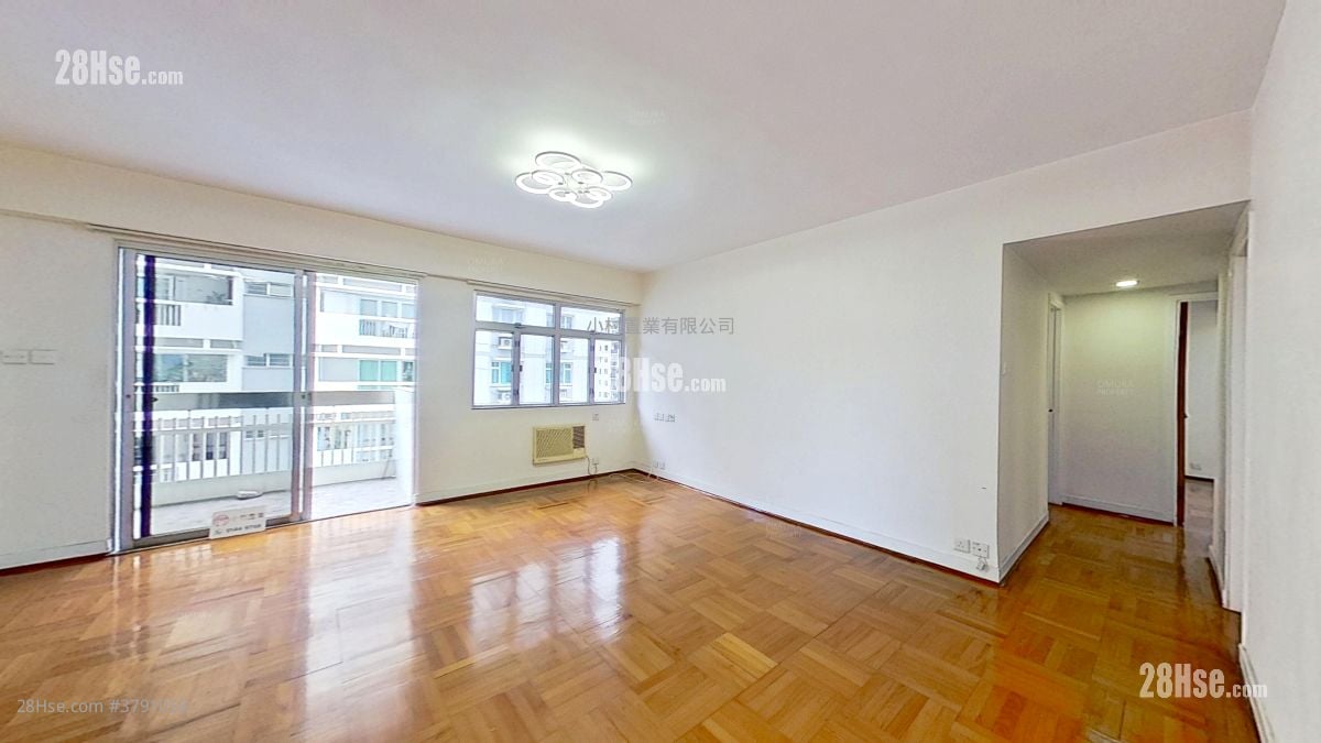 living room: Shuet Kan Mansion Rental 3 Bedrooms , 2 Bathrooms 1,206 ft²