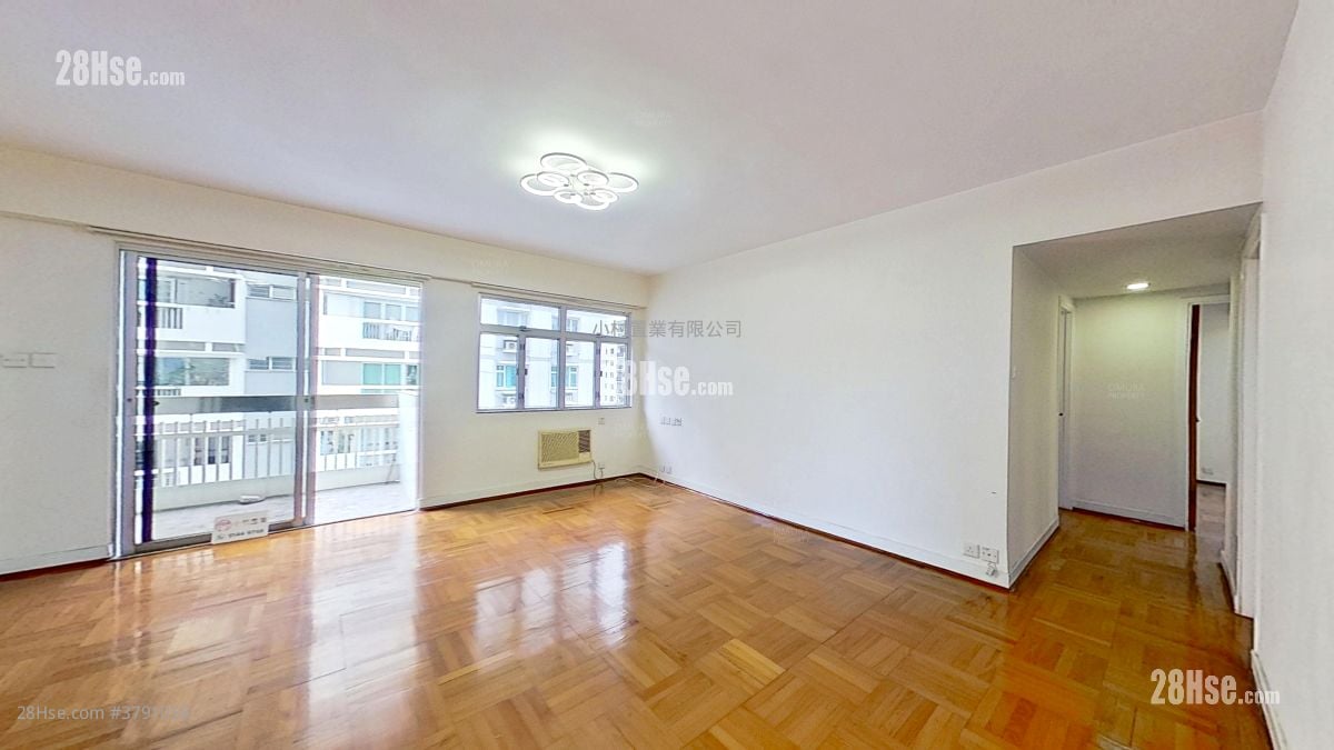 living room: Shuet Kan Mansion Rental 3 Bedrooms , 2 Bathrooms 1,206 ft²