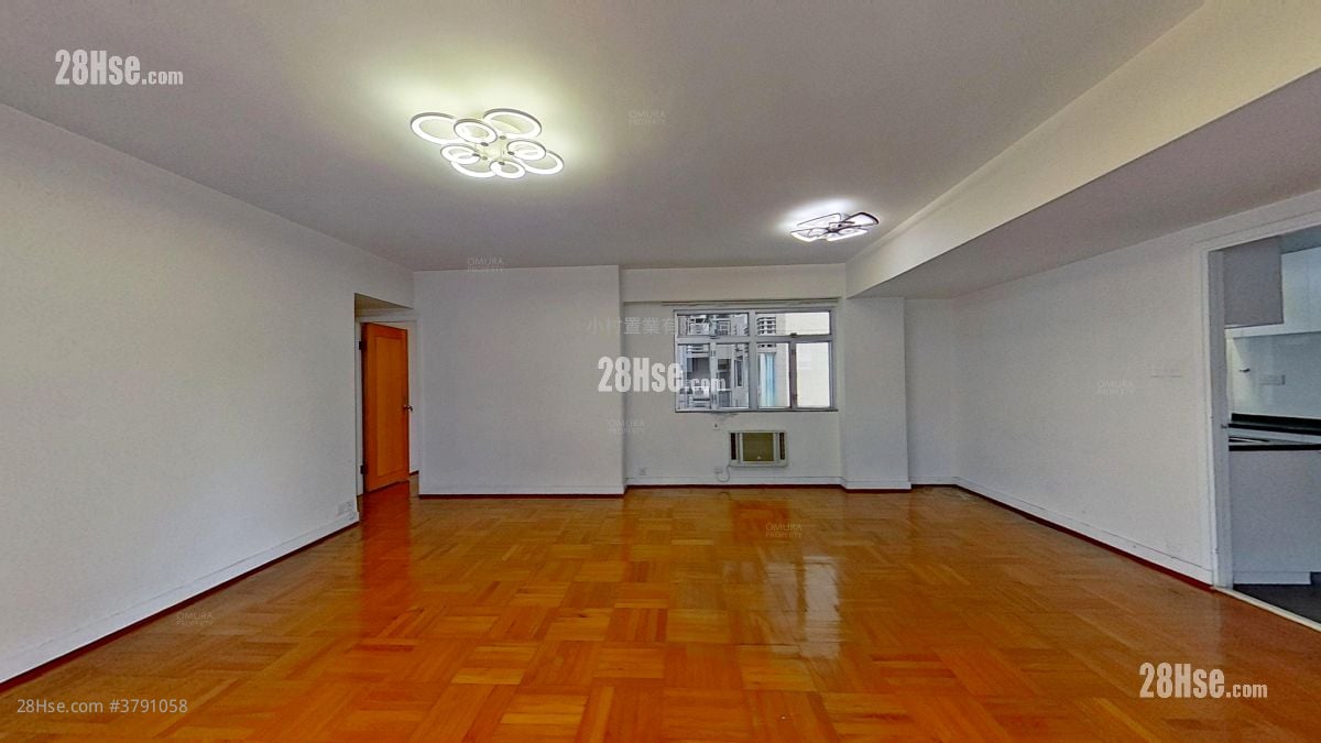 living room: Shuet Kan Mansion Rental 3 Bedrooms , 2 Bathrooms 1,206 ft²