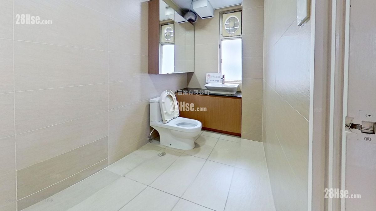 bathroom: Shuet Kan Mansion Rental 3 Bedrooms , 2 Bathrooms 1,206 ft²