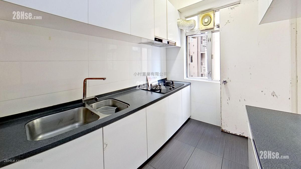kitchen: Shuet Kan Mansion Rental 3 Bedrooms , 2 Bathrooms 1,206 ft²