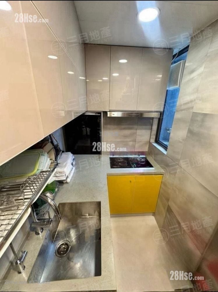 Cite 33 Sell 1 Bedroom , 1 Bathroom 468 ft²