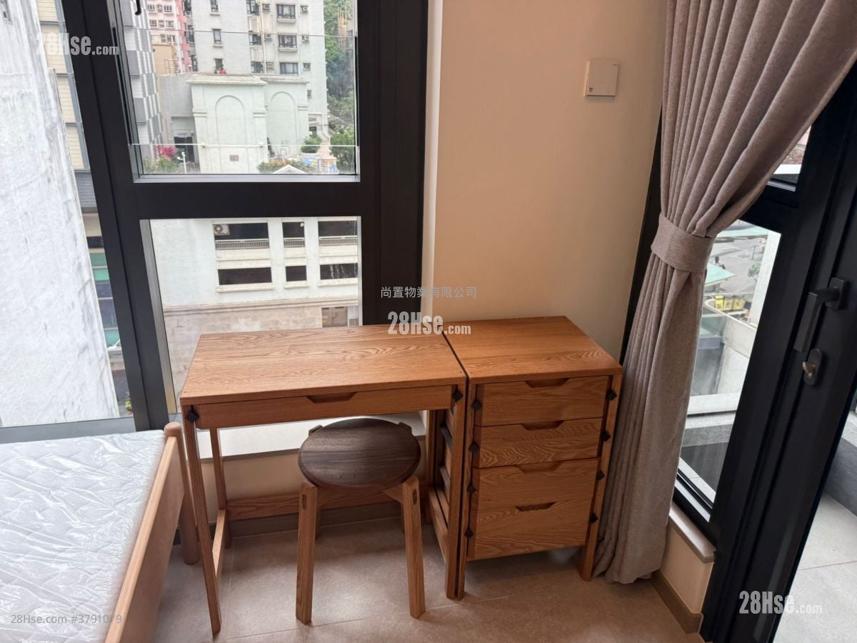 Kennedy 38 Rental 264 ft²