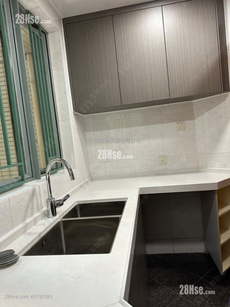 Ocean Shores Sell 3 Bedrooms , 1 Bathroom 603 ft²