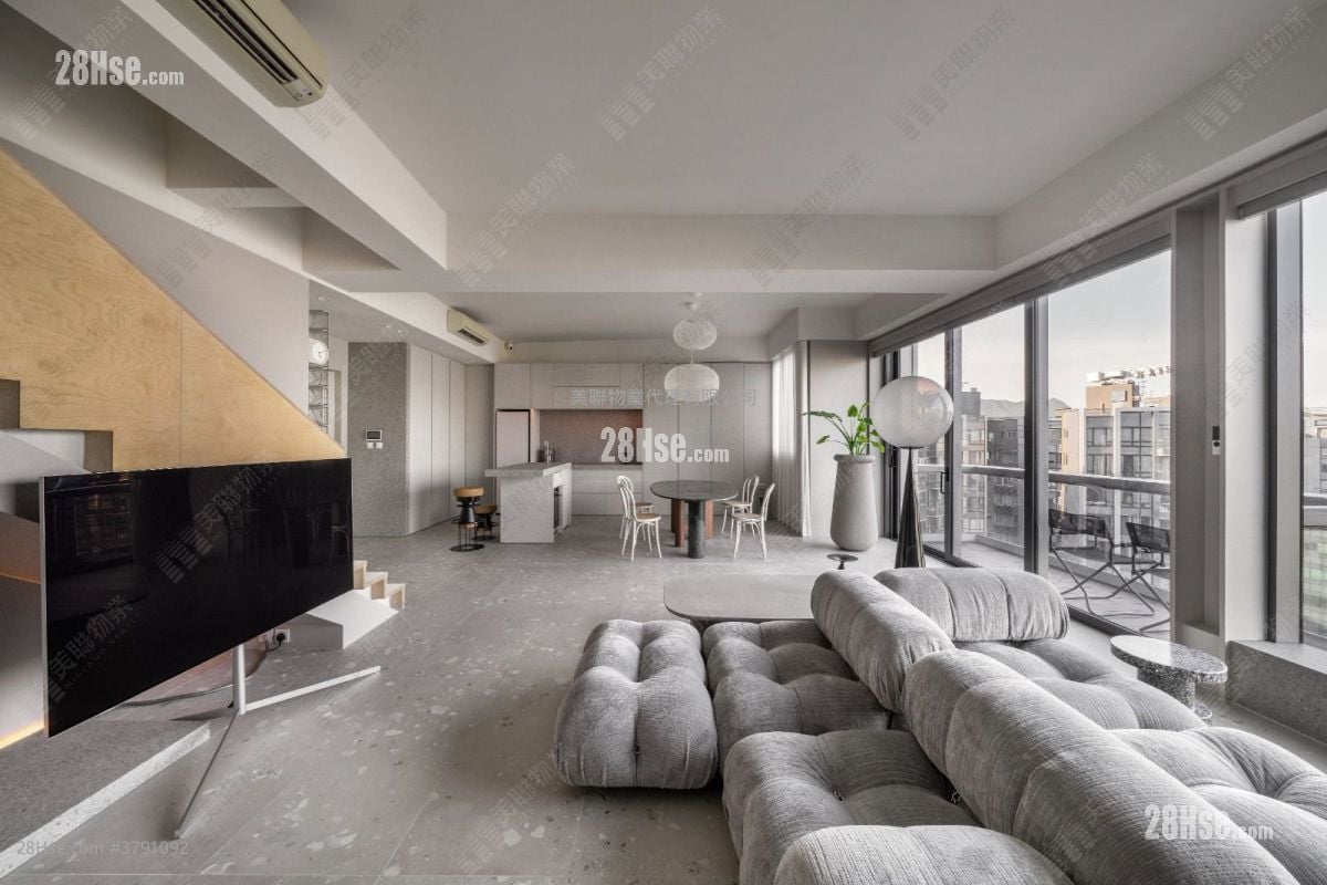 Ontolo Sell 4 Bedrooms , 2 Bathrooms 1,752 ft²