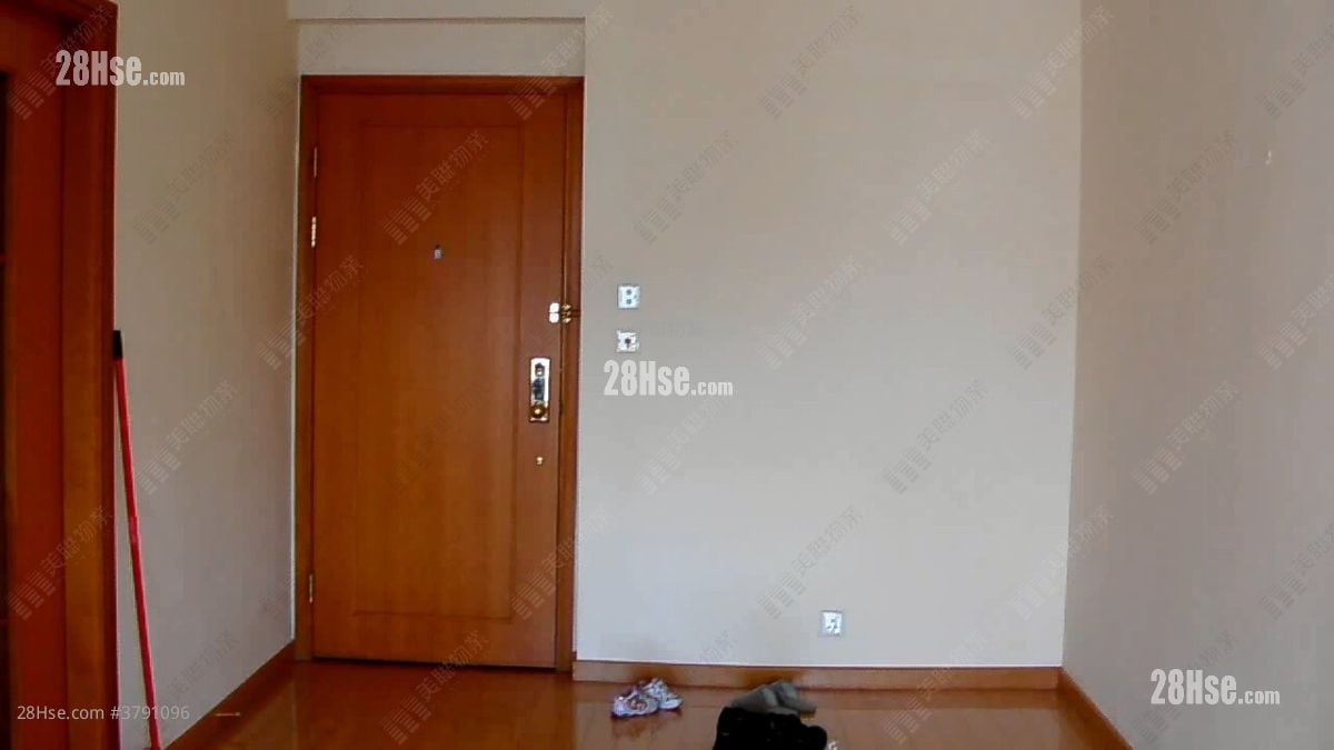 Island Resort Sell 2 Bedrooms , 1 Bathroom 487 ft²