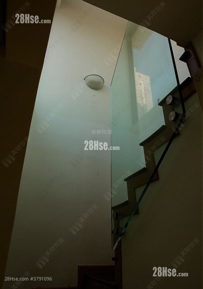 Island Resort Sell 2 Bedrooms , 1 Bathroom 487 ft²