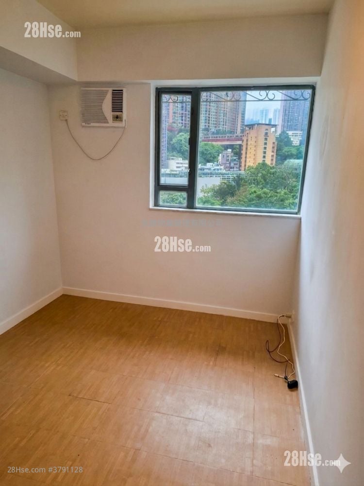 76 Morrison Hill Road Sell 3 Bedrooms , 2 Bathrooms 920 ft²