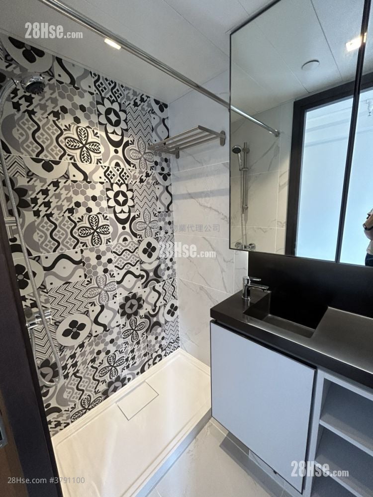 Winland House Rental 1 Toilet