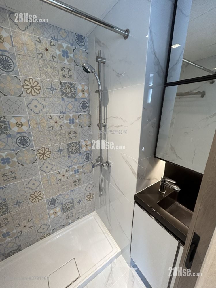 Winland House Rental 1 Toilet