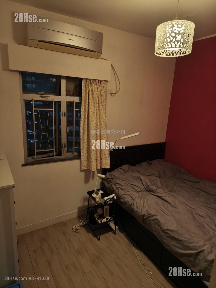 Louisa Tower Sell 2 Bedrooms , 1 Bathroom 630 ft²