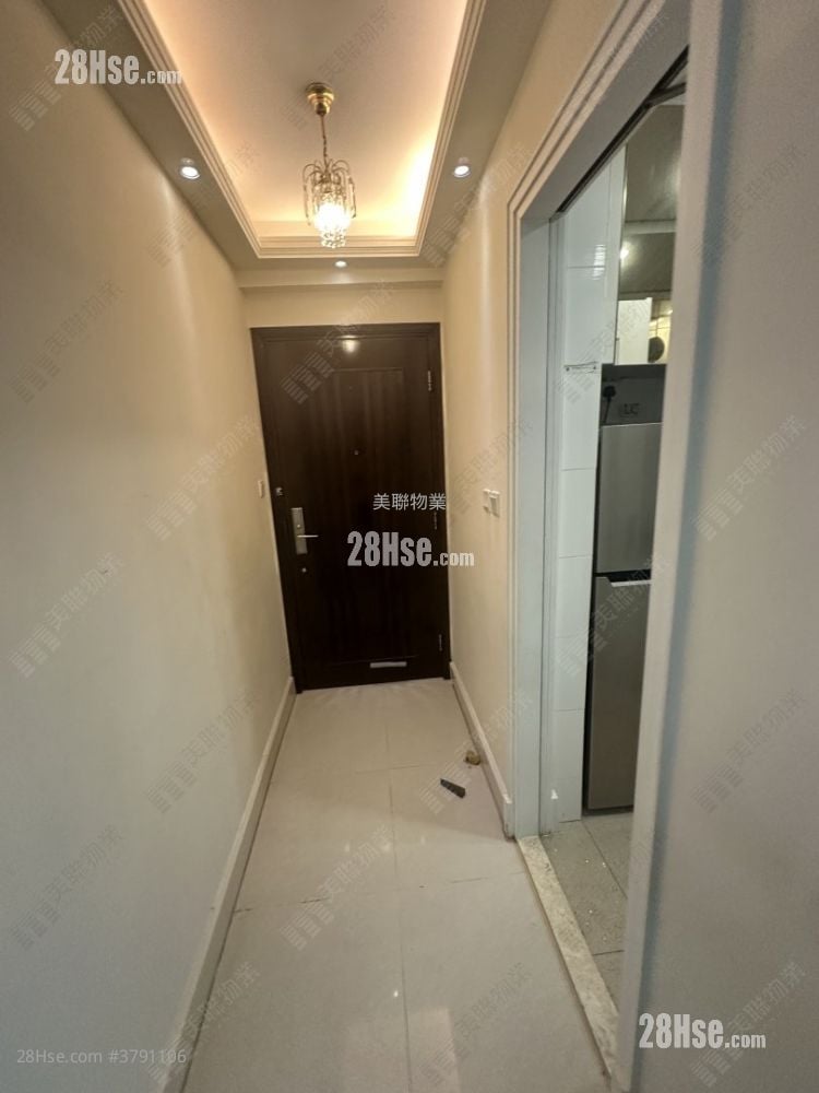 Le Prestige Sell 3 Bedrooms , 2 Bathrooms 728 ft²