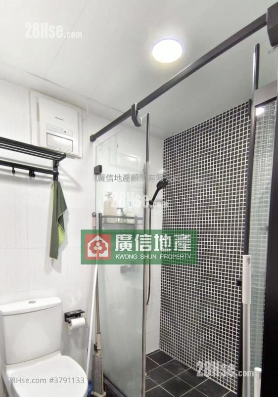 Tak Fung Building Rental 2 Bedrooms , 1 Bathroom 573 ft²