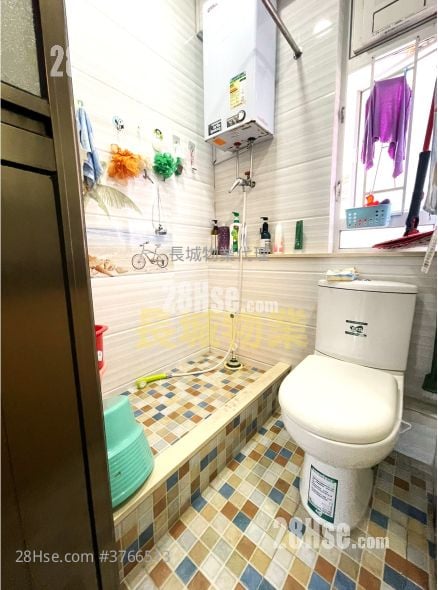 Tai Po Centre Sell 2 Bedrooms , 1 Bathroom 371 ft²