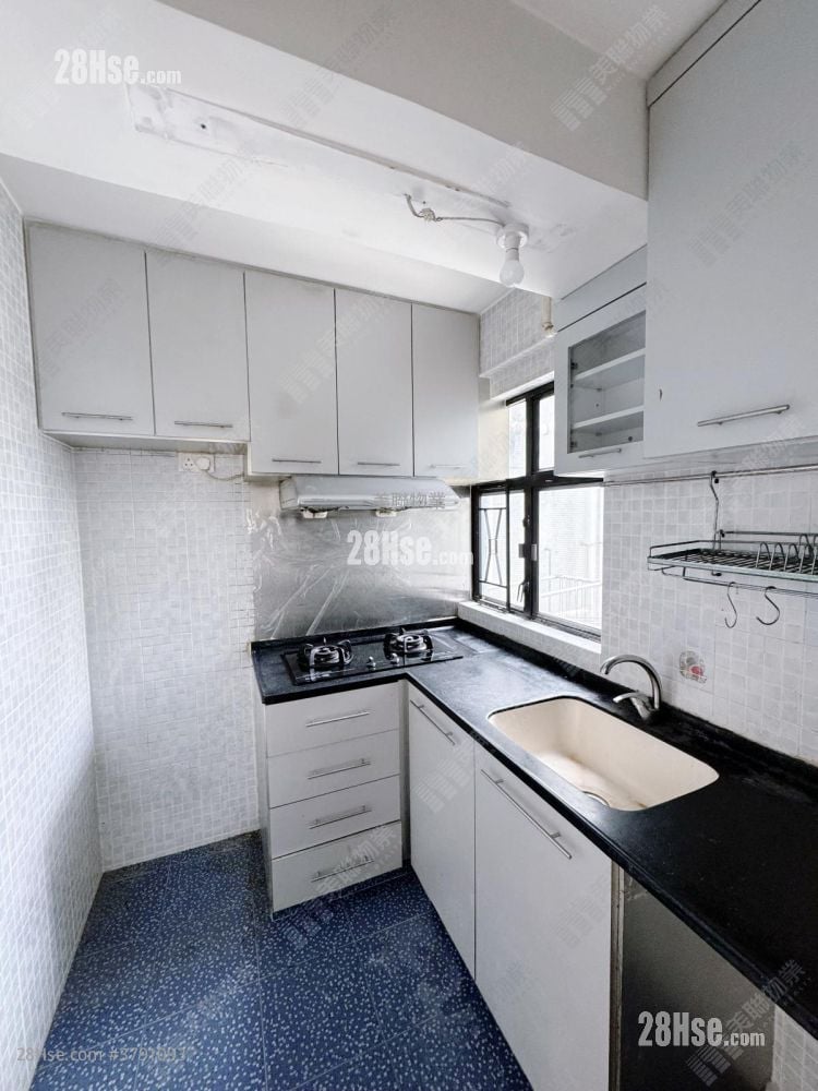 Tai Hing Gardens Rental 2 Bedrooms , 1 Bathroom 464 ft²