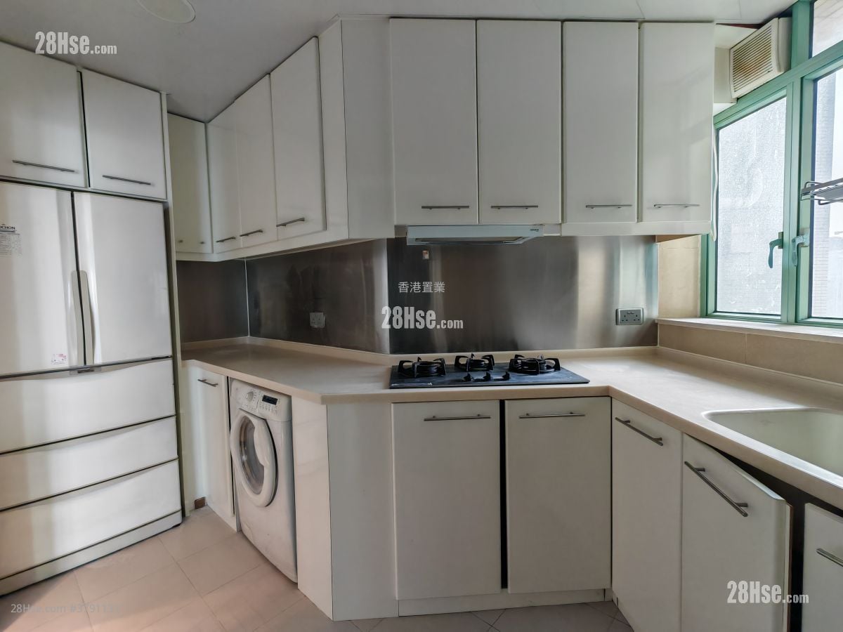 The Victoria Towers Sell 3 Bedrooms , 2 Bathrooms 785 ft²