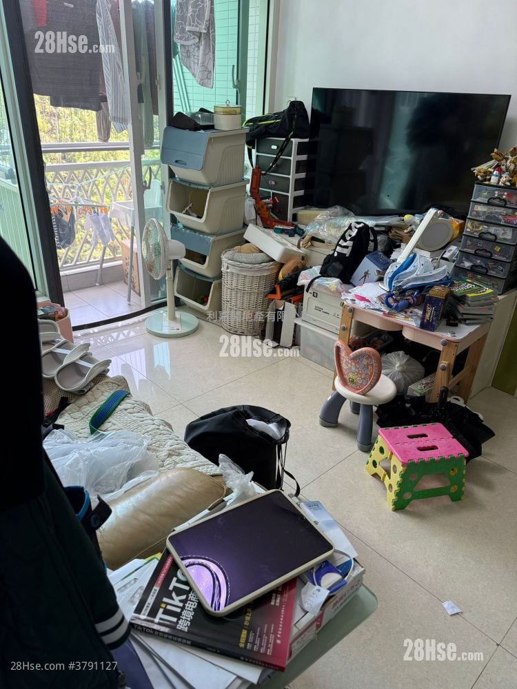 The Beaumount Sell 3 Bedrooms , 2 Bathrooms 695 ft²