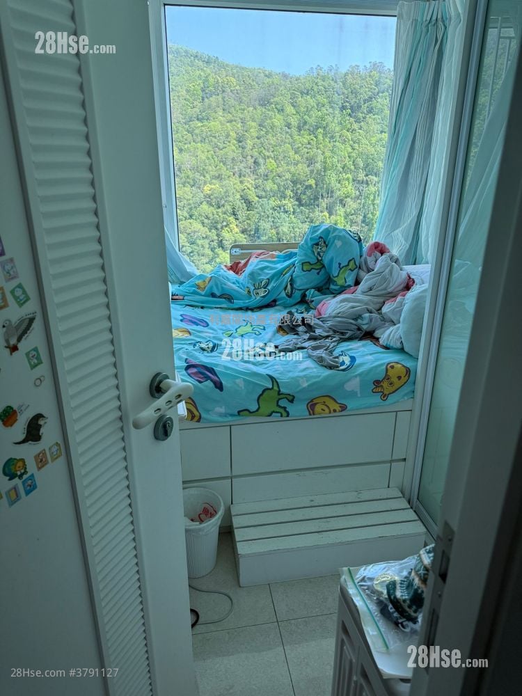 The Beaumount Sell 3 Bedrooms , 2 Bathrooms 695 ft²