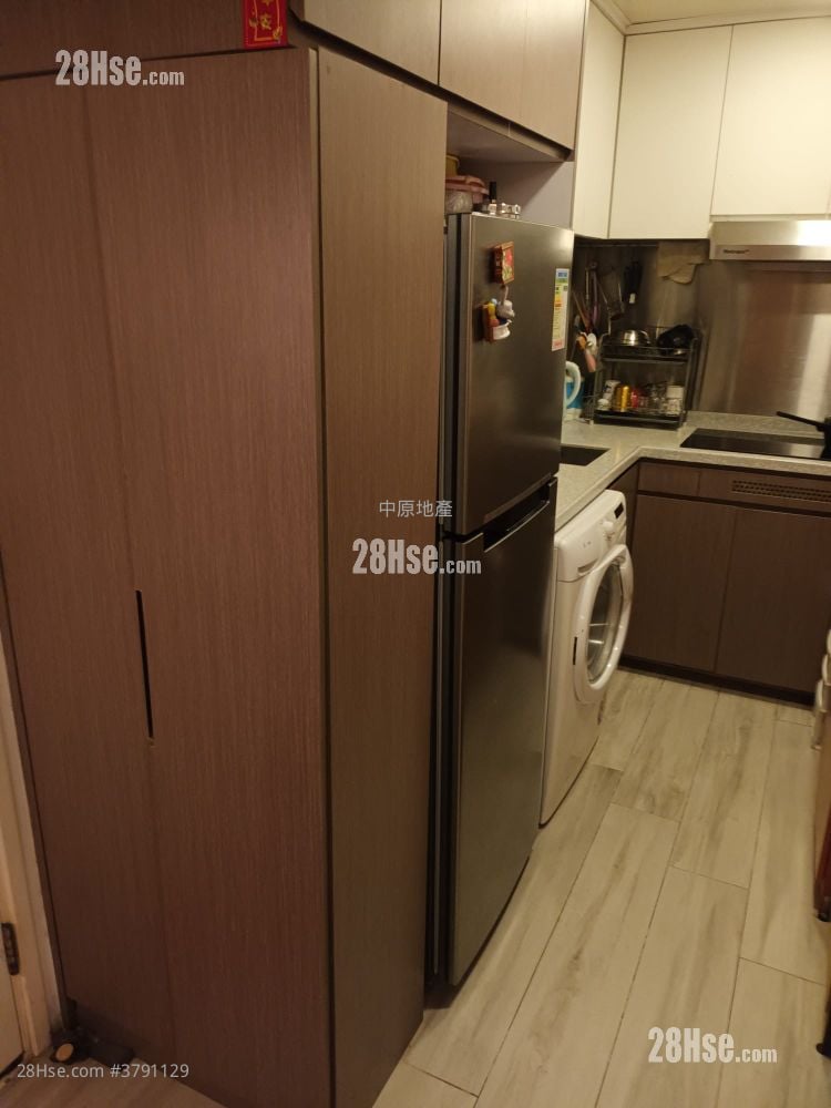 Mei Pak Court Sell 1 Bedroom , 1 Bathroom 371 ft²