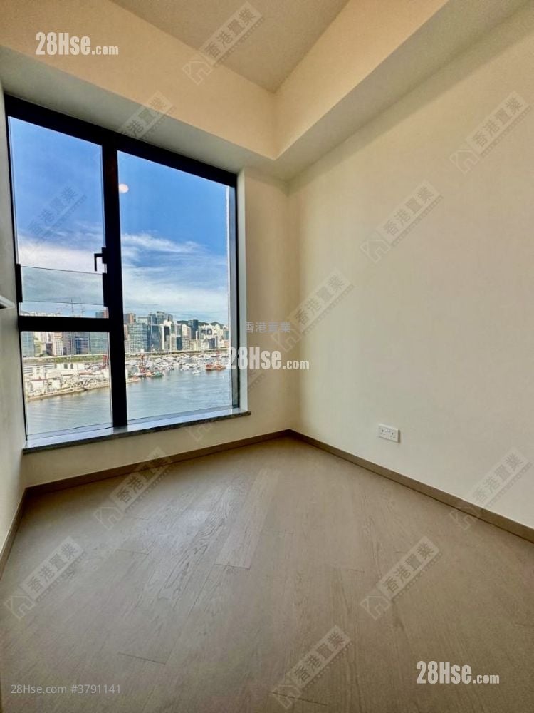 bedroom 1: One Victoria Rental 3 Bedrooms , 2 Bathrooms 643 ft²