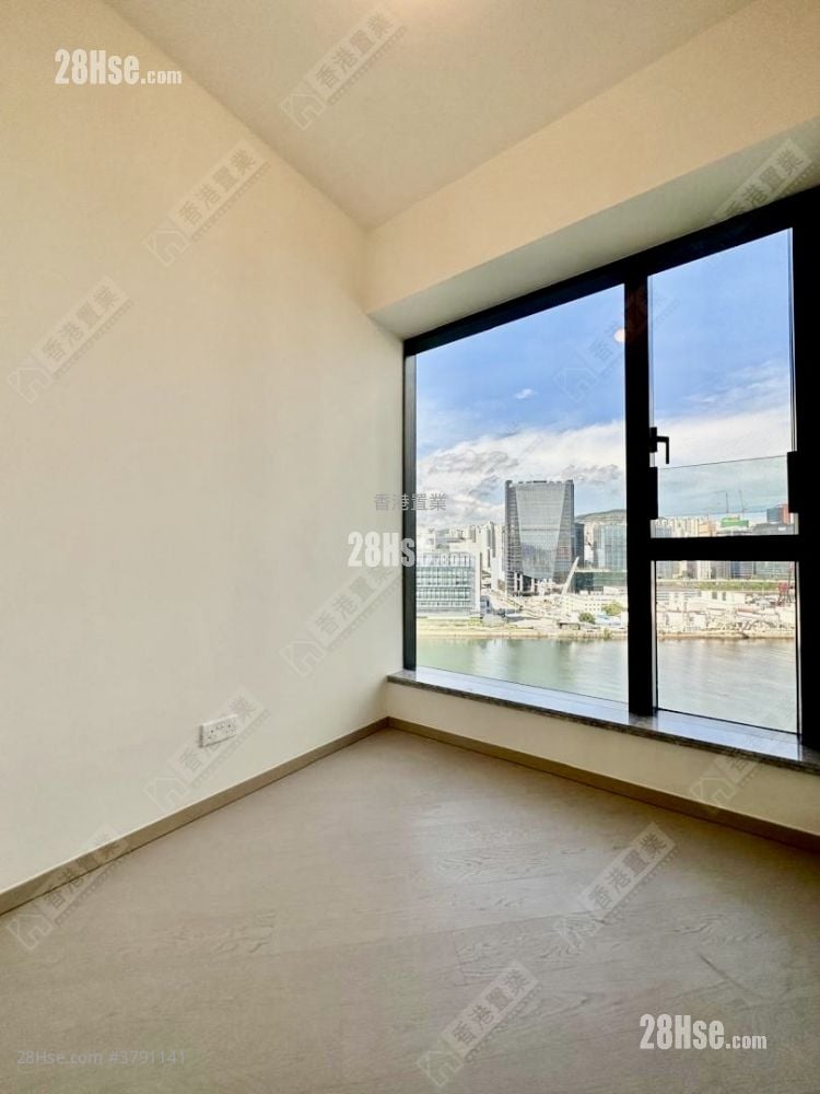 master room: One Victoria Rental 3 Bedrooms , 2 Bathrooms 643 ft²