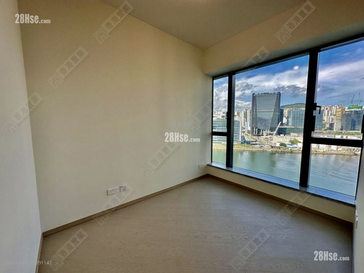 bedroom 2: One Victoria Rental 3 Bedrooms , 2 Bathrooms 643 ft²