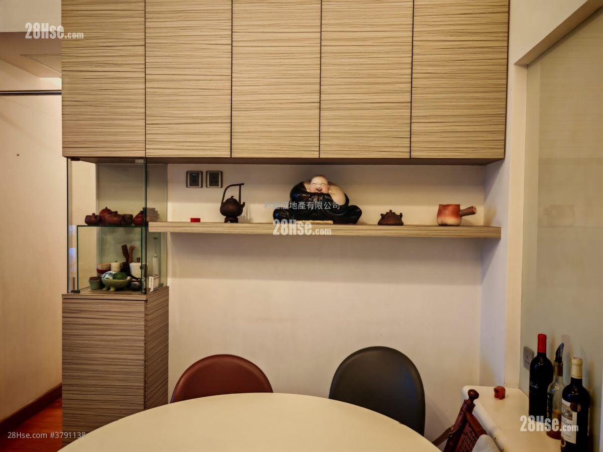 Yoho Midtown 售盘 4 房 , 3 浴室 1,026 平方尺