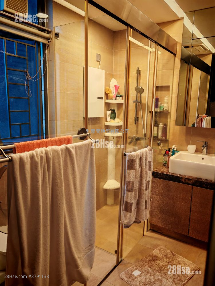 Yoho Midtown 售盘 4 房 , 3 浴室 1,026 平方尺