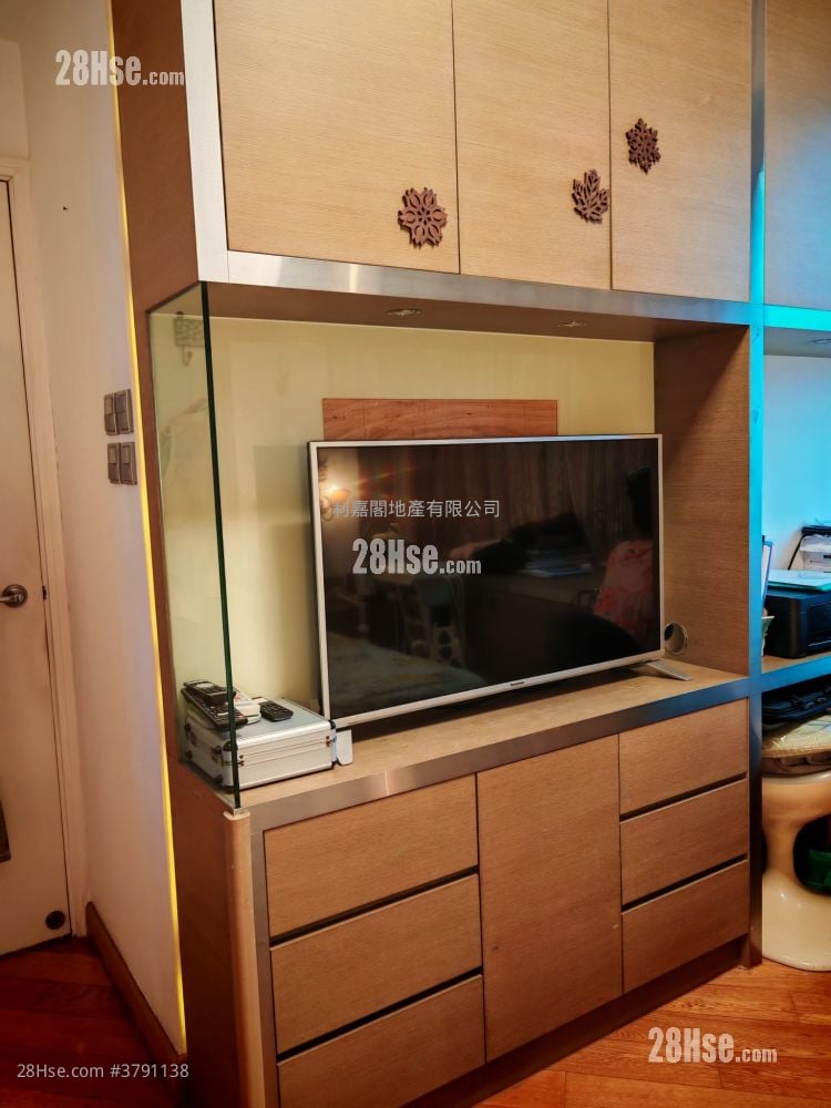 Yoho Midtown 售盘 4 房 , 3 浴室 1,026 平方尺