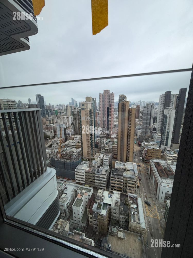 Eight Southpark Rental 2 Bedrooms , 1 Bathroom 342 ft²