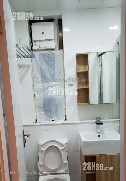 Chi Fu Fa Yuen Sell 2 Bedrooms , 1 Bathroom 439 ft²