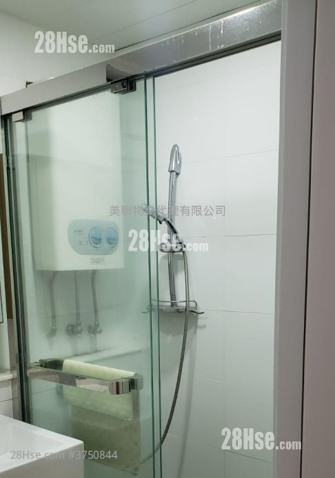 Chi Fu Fa Yuen Sell 2 Bedrooms , 1 Bathroom 439 ft²