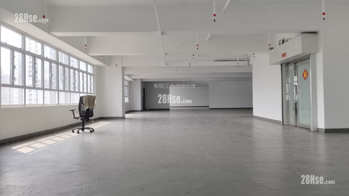 立泰工业中心 租盘 3 厕所 6,632 平方尺