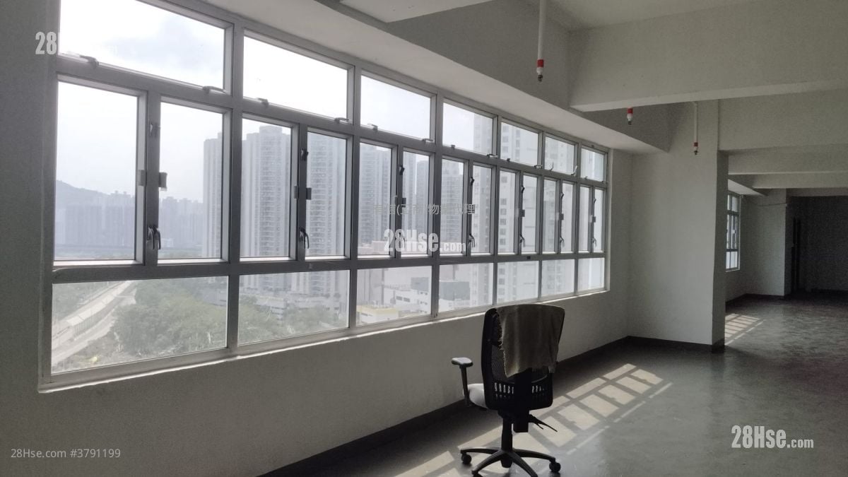 立泰工业中心 租盘 3 厕所 6,632 平方尺