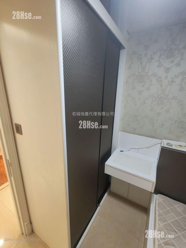 名城 售盘 4 房 , 2 浴室 958 平方尺