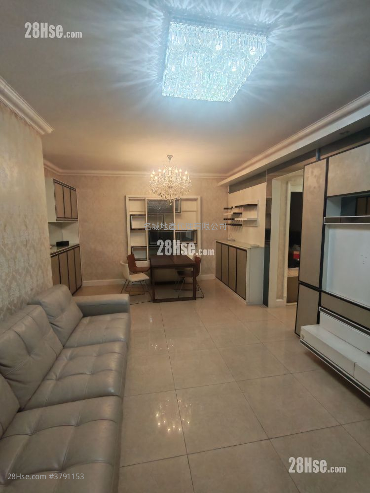 名城 售盘 4 房 , 2 浴室 958 平方尺