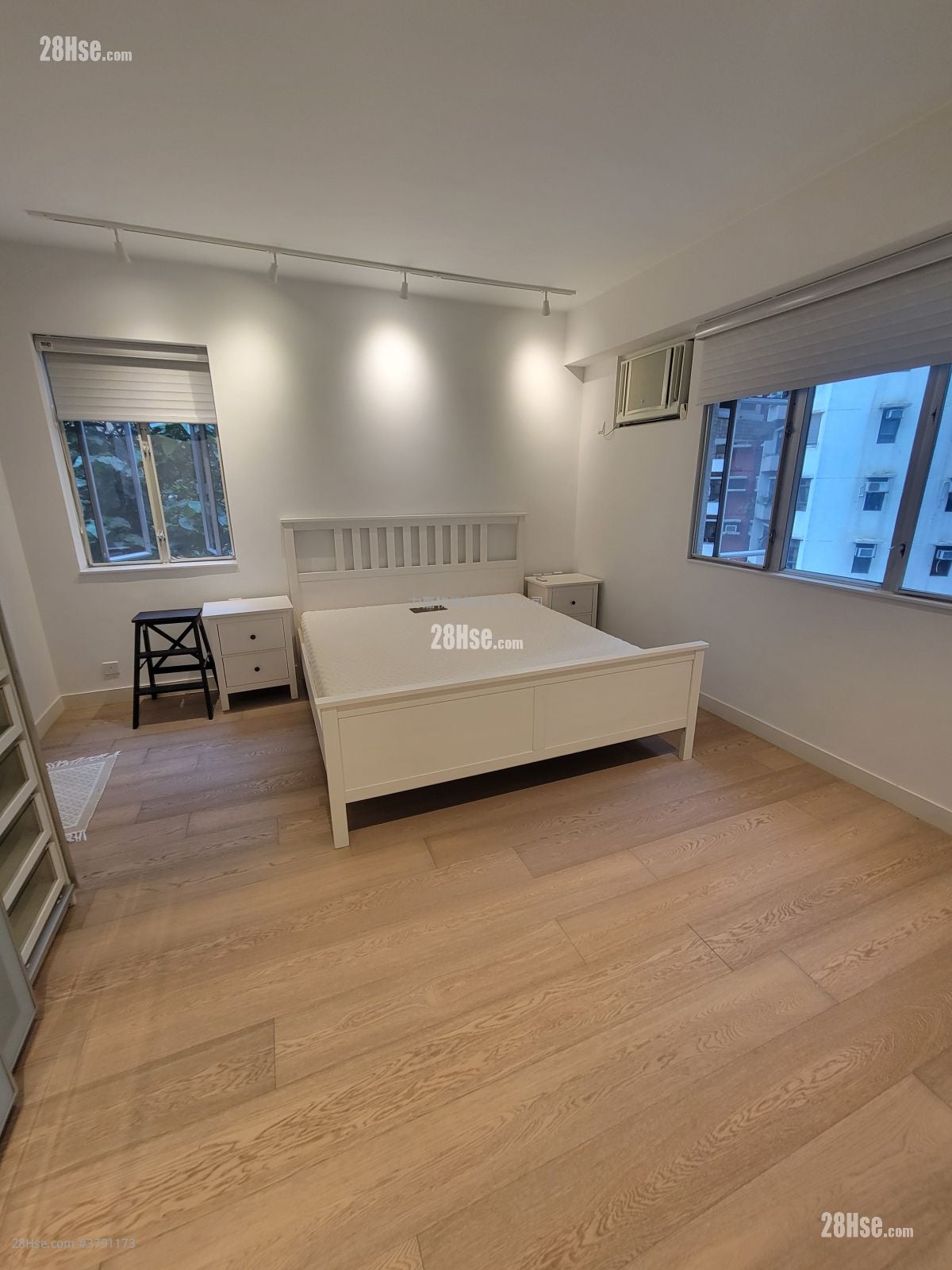 金龙大厦 售盘 3 房 , 2 浴室 1,143 平方尺