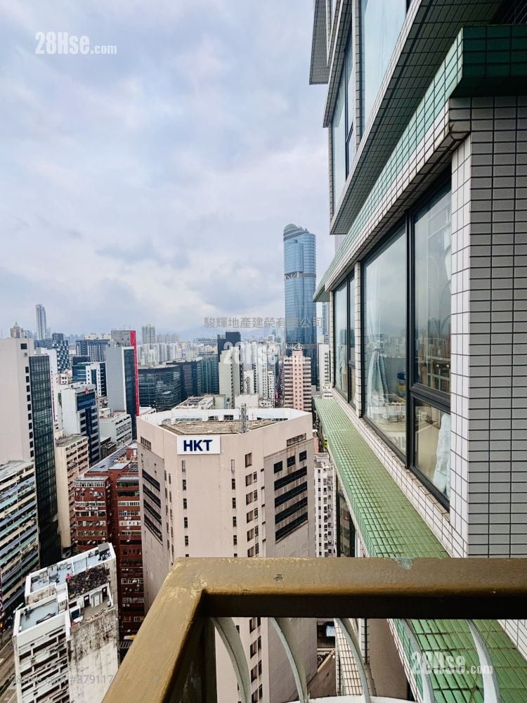 Cite 33 Sell 3 Bedrooms , 2 Bathrooms 677 ft²