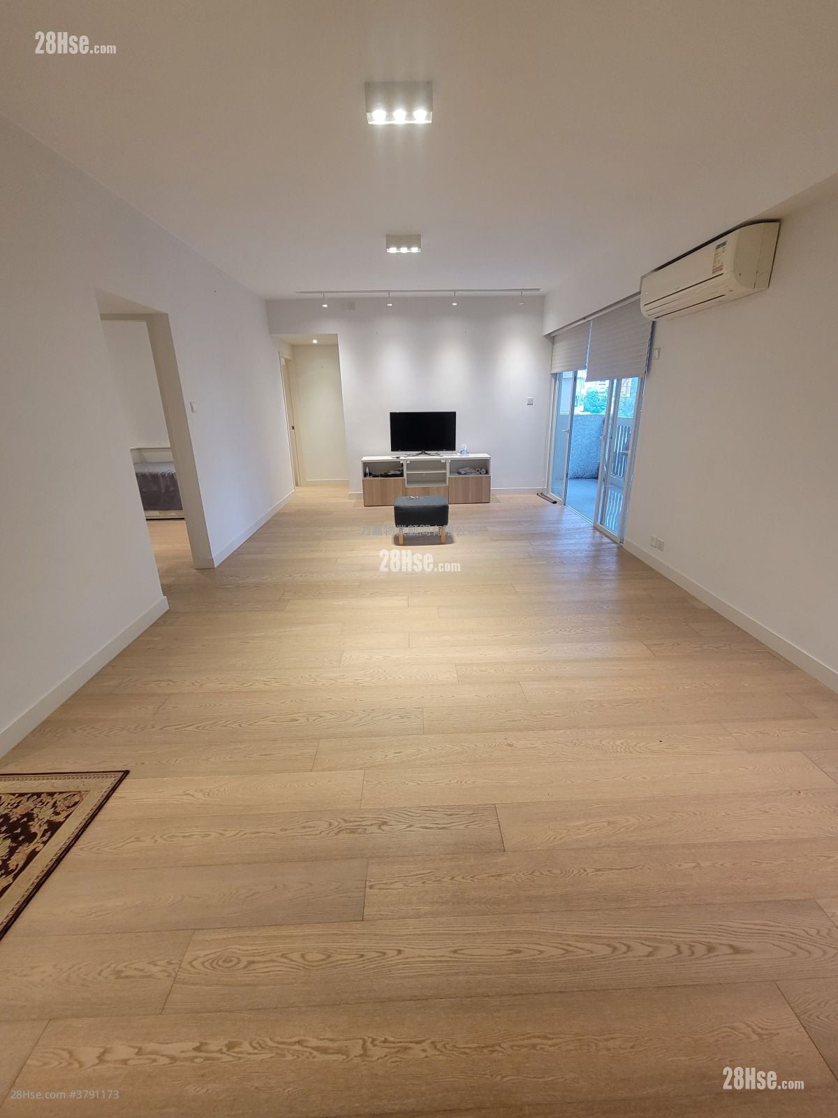 金龙大厦 售盘 3 房 , 2 浴室 1,143 平方尺