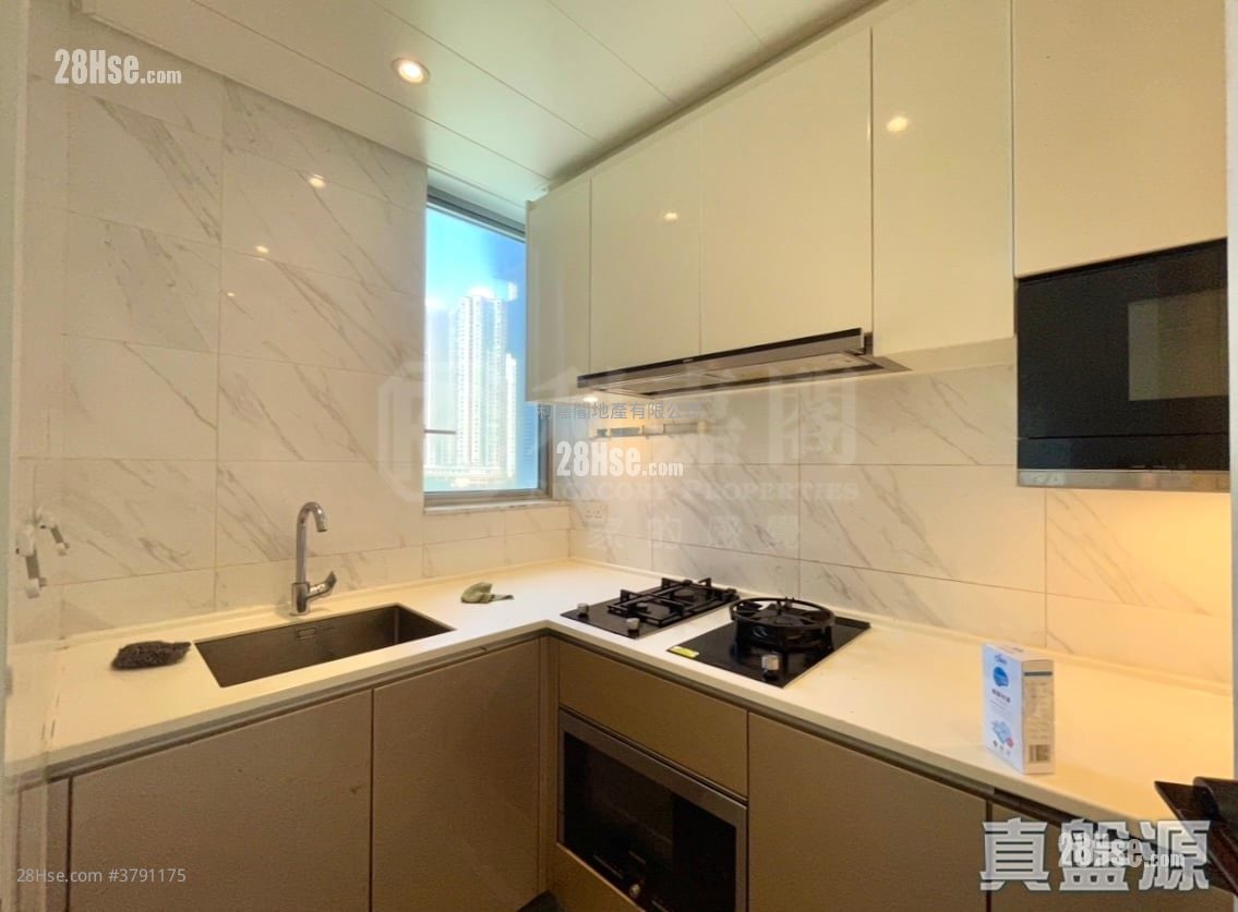 Savannah Sell 3 Bedrooms 723 ft²